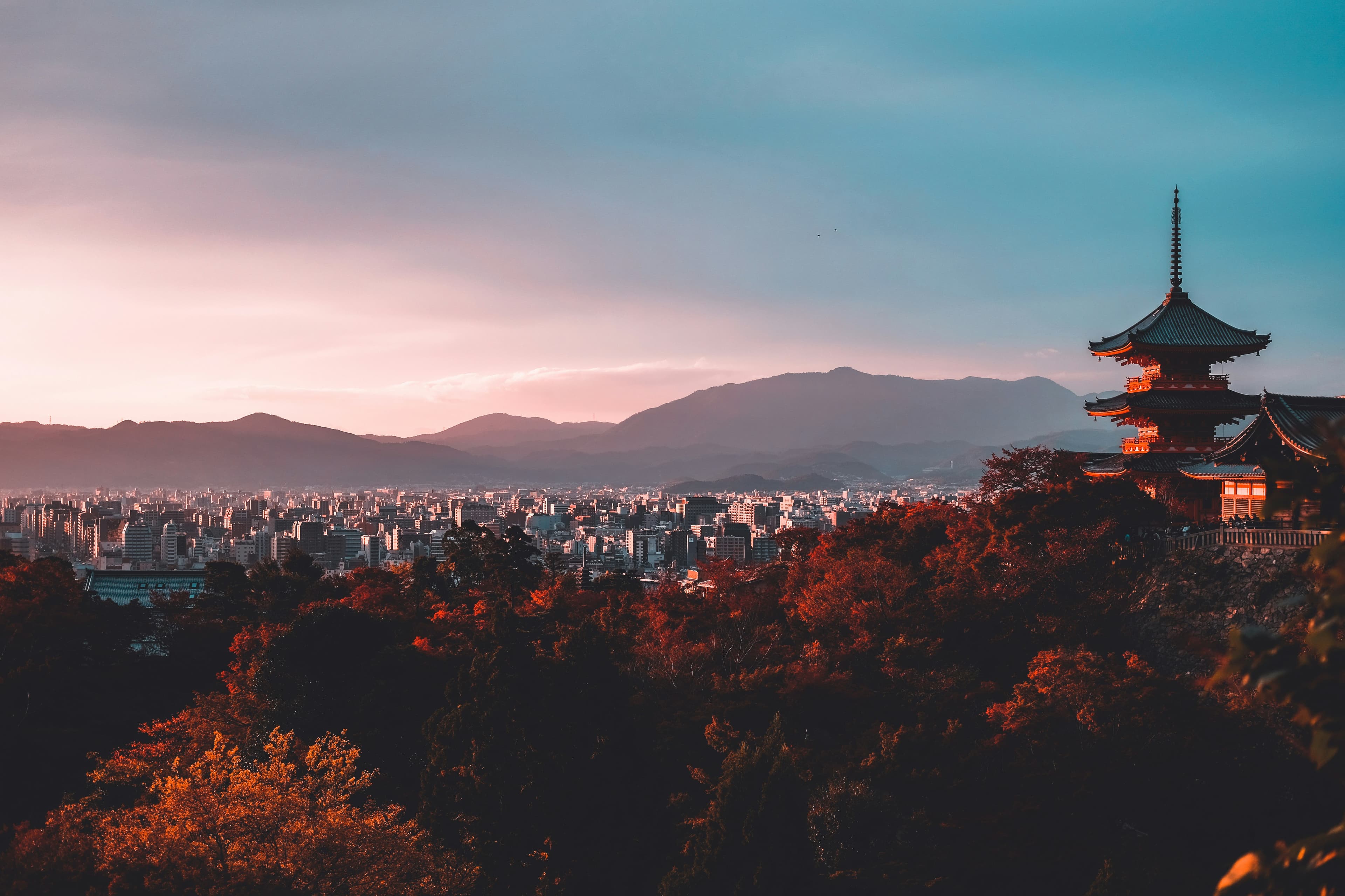 Image of the Kiyomizu-dera temple in Kyoto, Japan